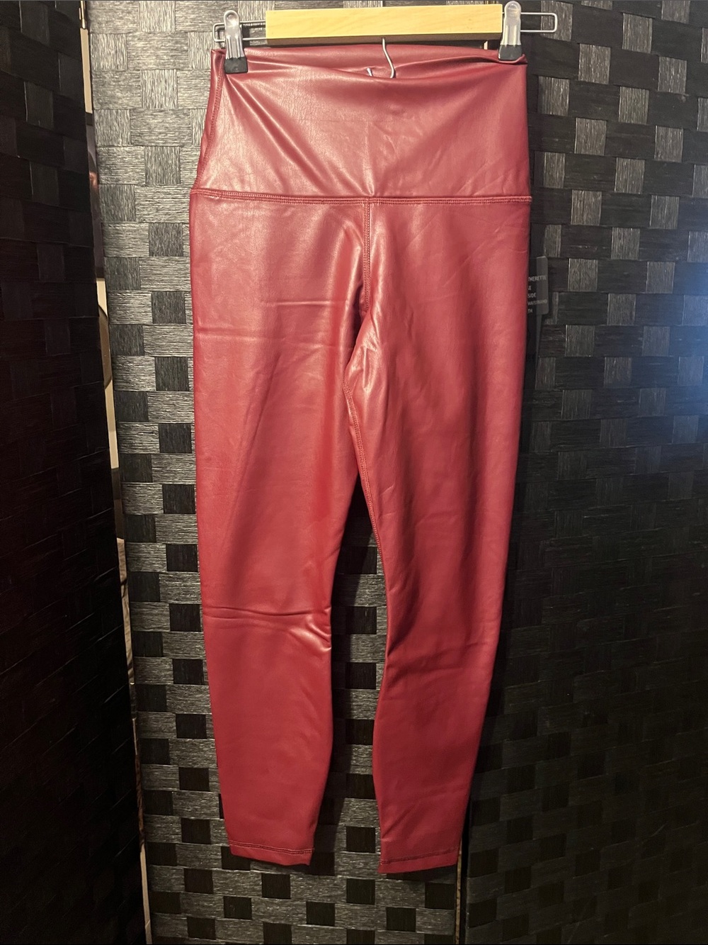 Reflex 90° Degree Faux Leather Leggings in Deep Red